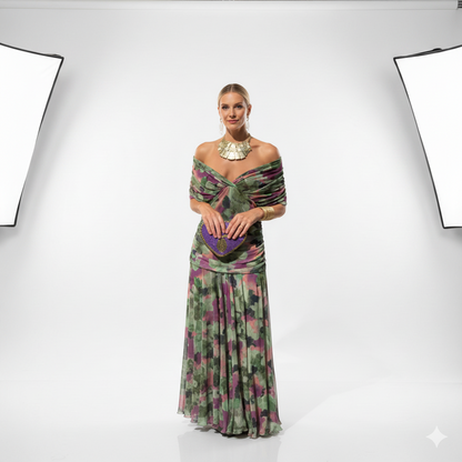 Laluna® | Elegant Dress With V-Neckline