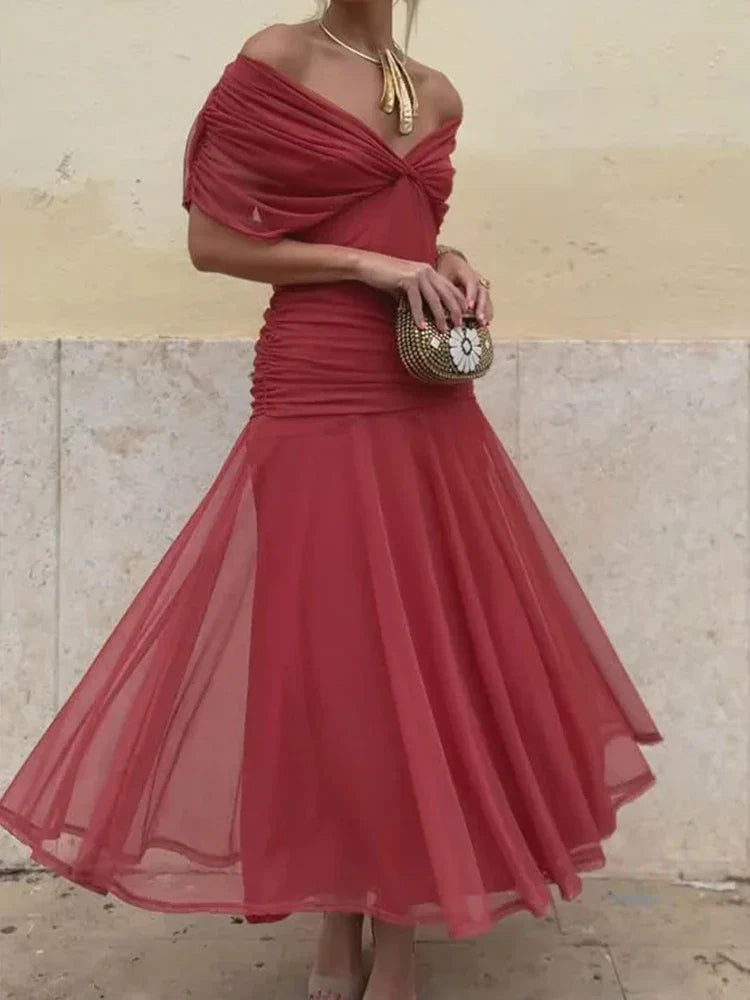 Laluna® | Elegant Dress With V-Neckline