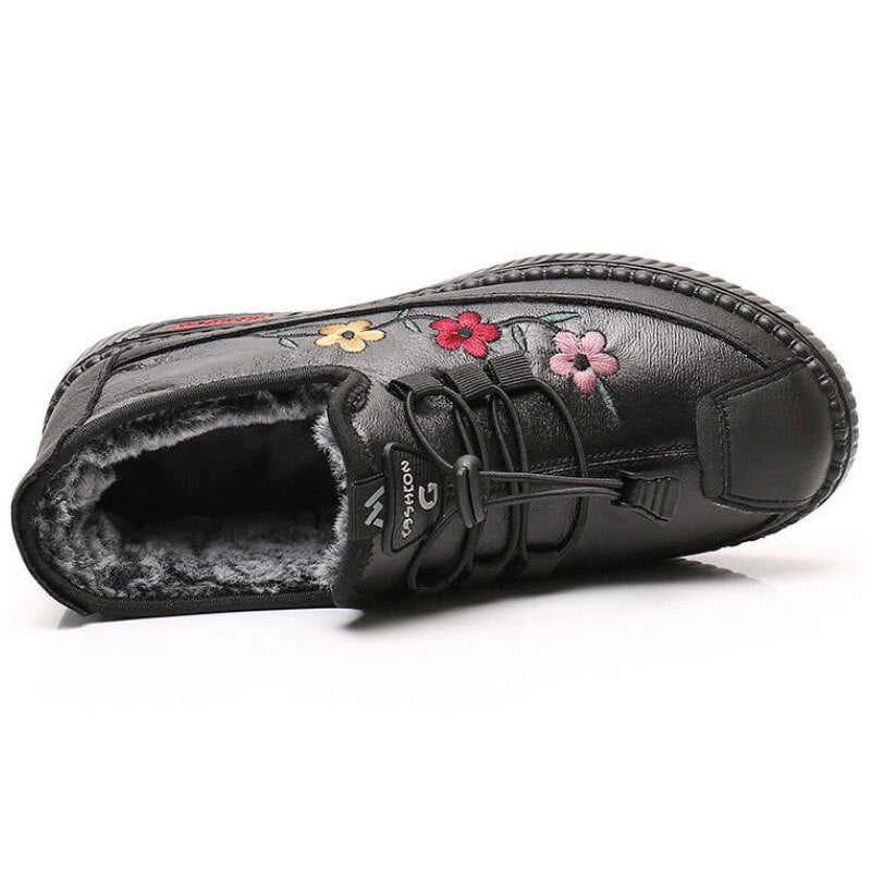 Davin™ SoftStep Fur Moccasins